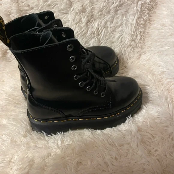 Dr.Martens Jadon Boot - Picture 2 of 7
